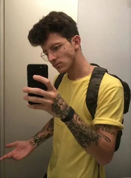 <em>Alejandro O.</em>